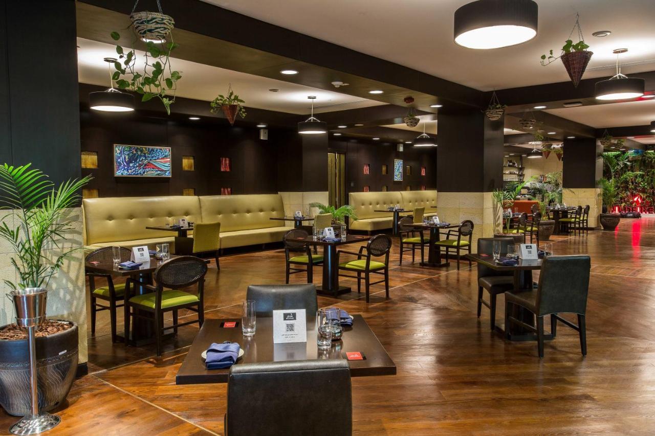 होटल Crowne Plaza - Rdc & Convention By Ihg 5*