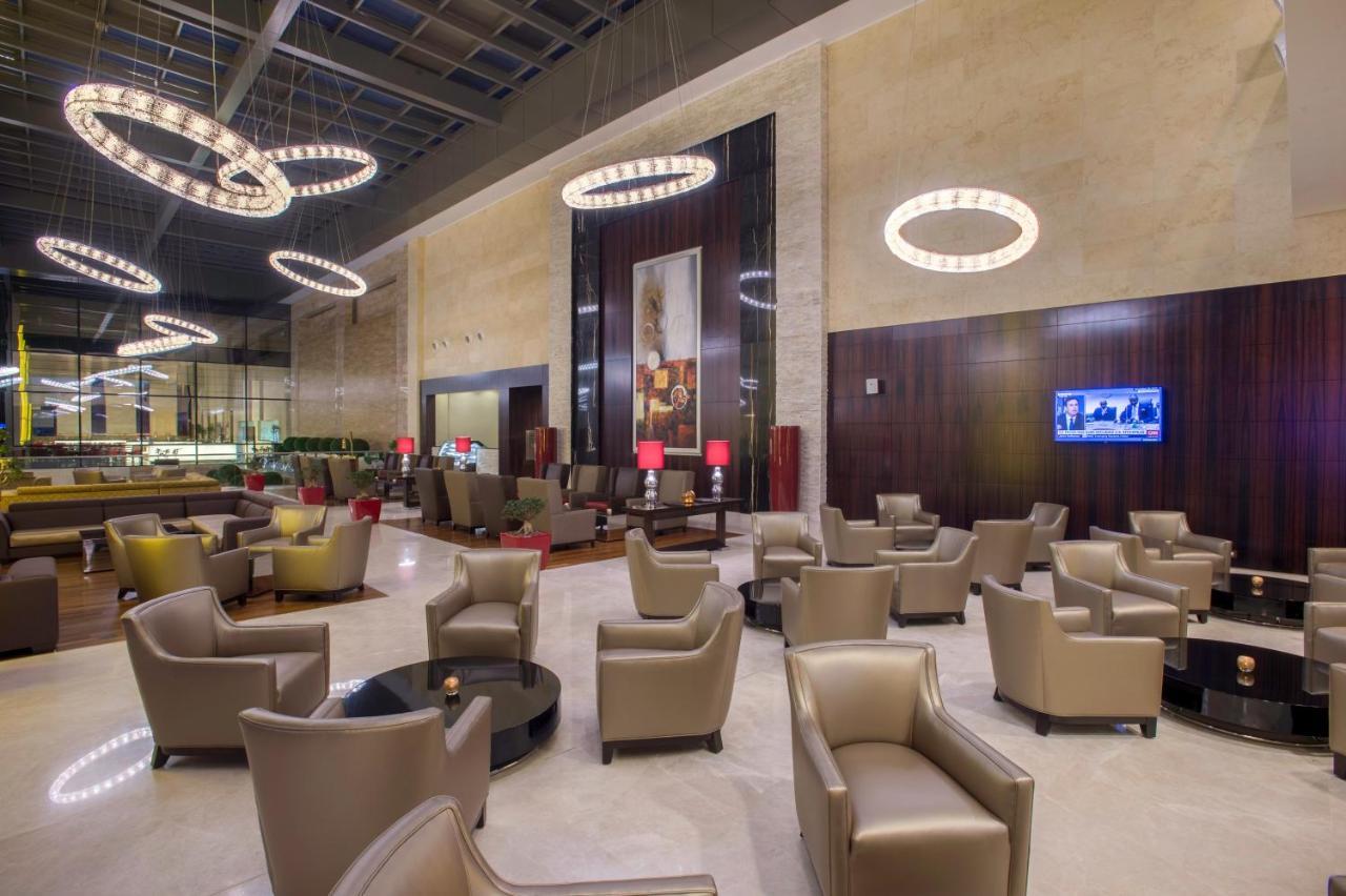 होटल Crowne Plaza - Rdc & Convention By Ihg